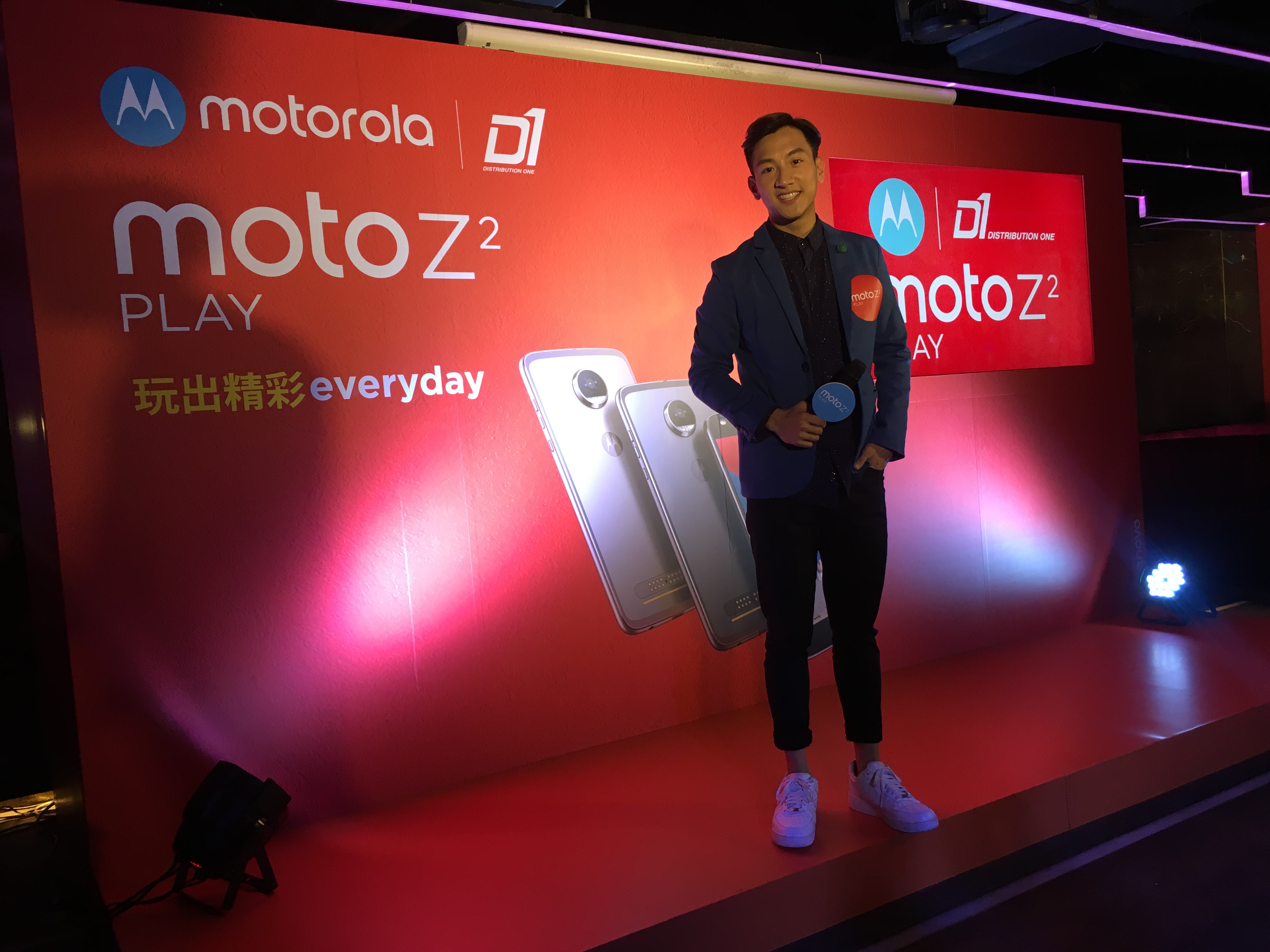 周啓陽 Elvis Chao司儀工作紀錄: 雙語司儀_Moto Z2 Play 香港發佈會
