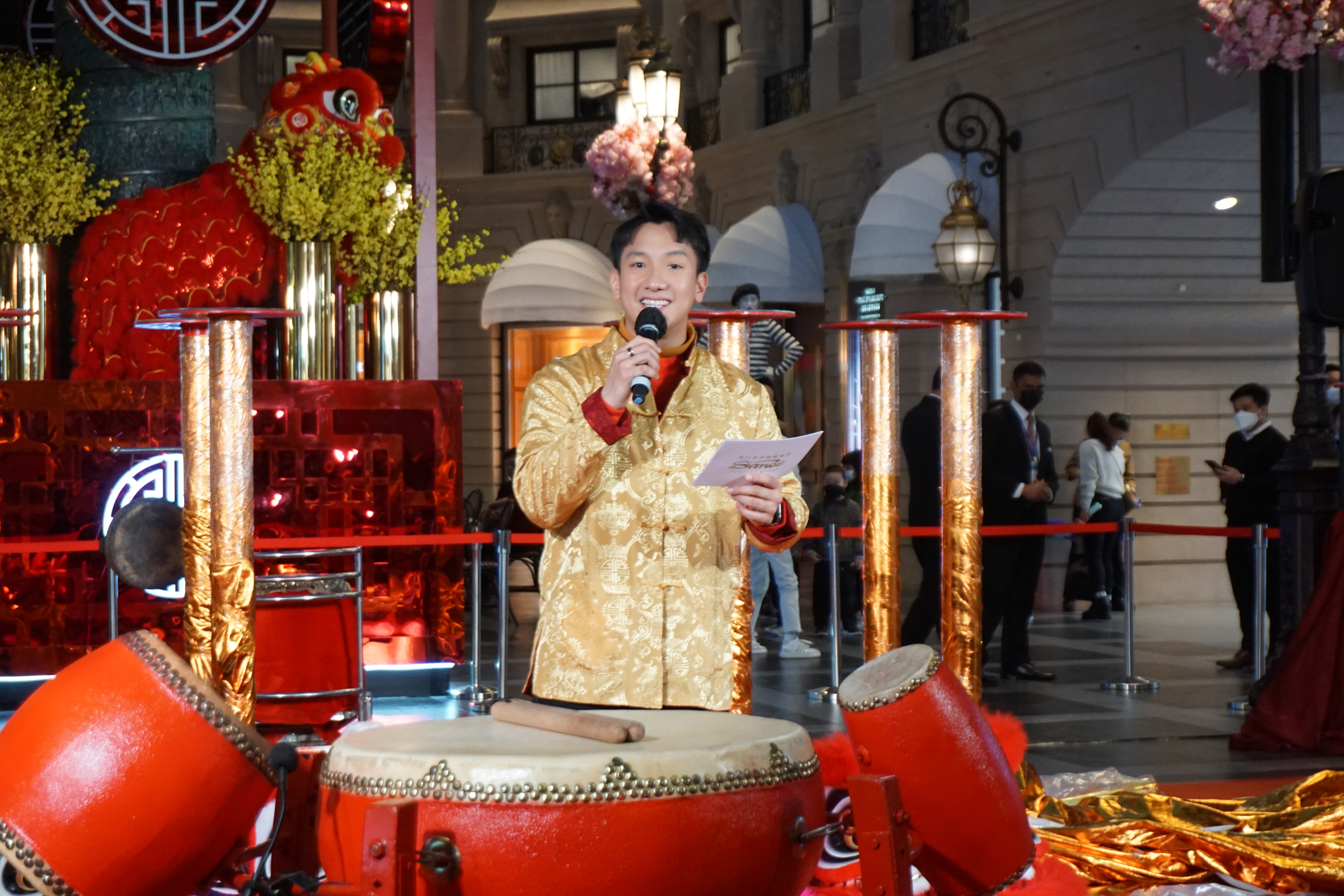 周啓陽 Elvis Chao司儀工作紀錄: 金沙中國各大購物中心「舞獅獻瑞」新年慶祝活動 (普通話、英語)